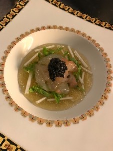 伊勢エビにキャビア